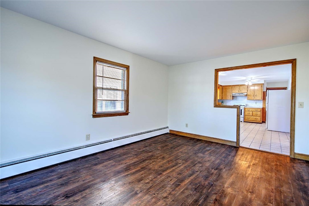 370 Budlong Road Cranston, RI 02920 - Photo 8 of 36 Gallery Image 8