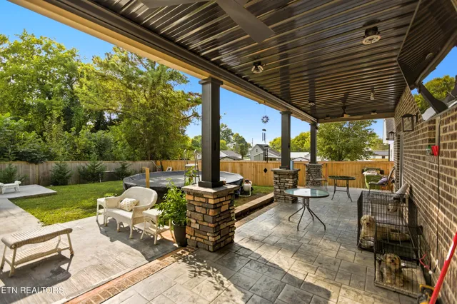 $590,000 | 507 Rule Street, Maryville, TN 37804