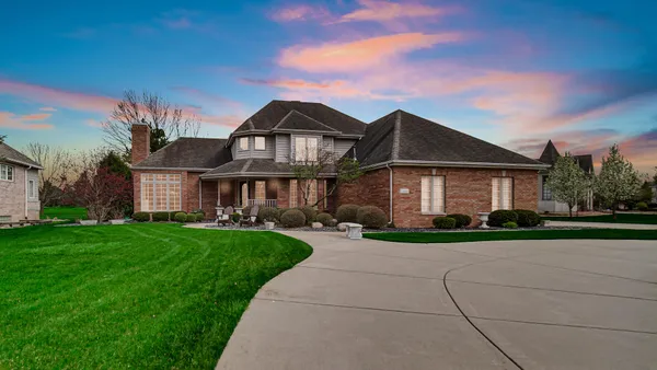 $850,000 | 1149 Royal Dublin Lane, Dyer, IN 46311