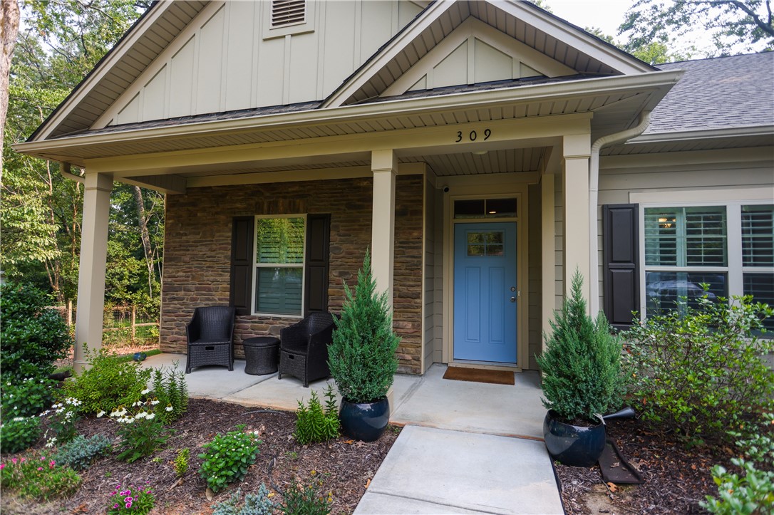 309 Augusta Road Clemson, SC 29631 - Photo 4 of 39