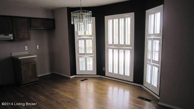 1321 Oak Ridge Court Simpsonville, KY 40067 - Photo 7 of 36 07