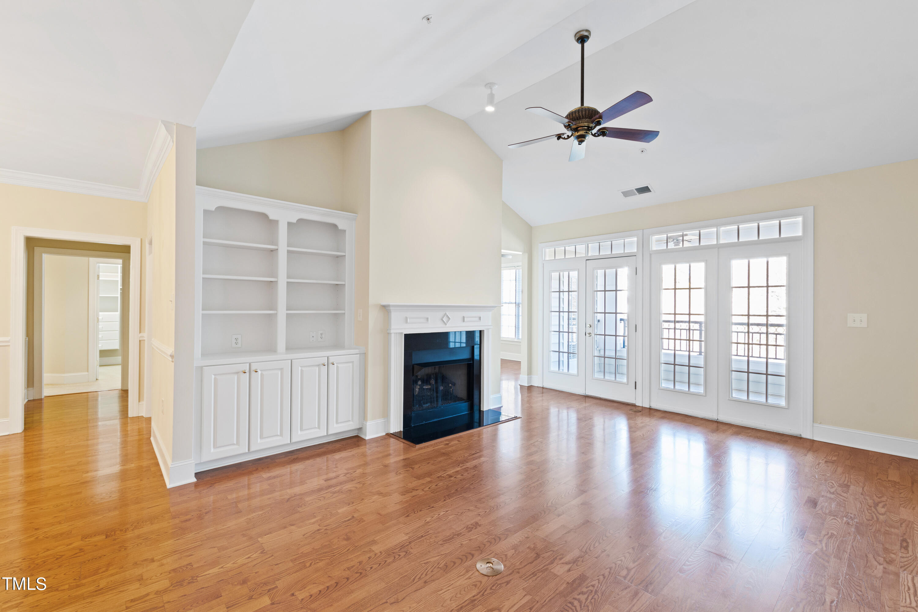 3700 Baron Cooper Pass, Unit 303 Raleigh, NC 27612 - Photo 11 of 37 Living