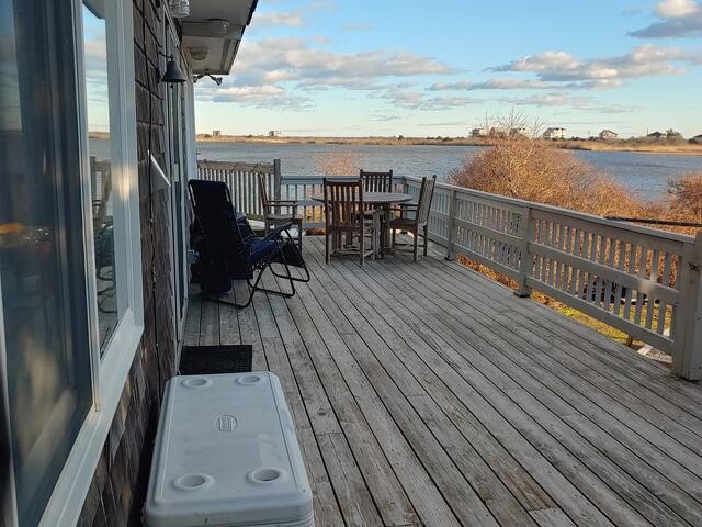 32 5th Avenue Charlestown, RI 02813 - Photo 3 of 10