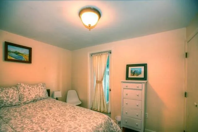 $2,300 | 32 5th Avenue, Charlestown, RI 02813