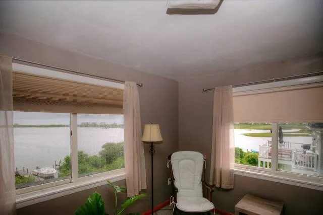 $2,300 | 32 5th Avenue, Charlestown, RI 02813