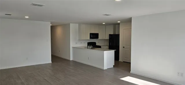 $2,100 | 3107 Kleinbrook Way, Crandall, TX 75114