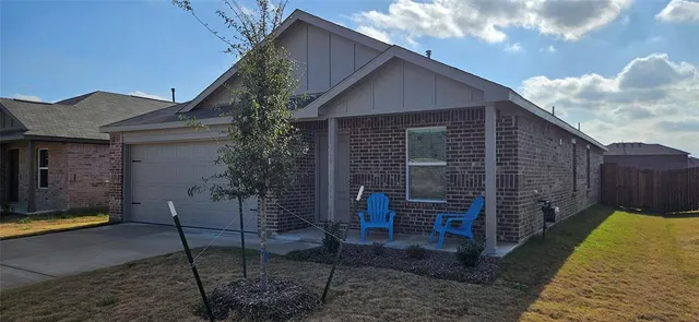 $2,100 | 3107 Kleinbrook Way, Crandall, TX 75114