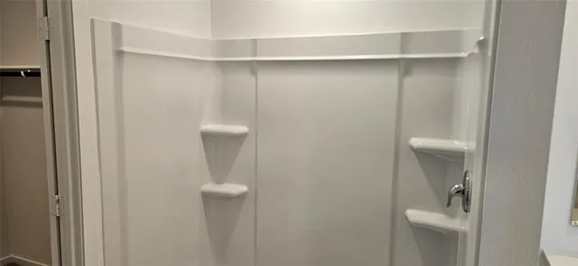 $2,100 | 3107 Kleinbrook Way, Crandall, TX 75114