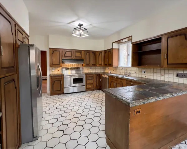 $4,000 | 85 Washington Road, Carmel, NY 10512