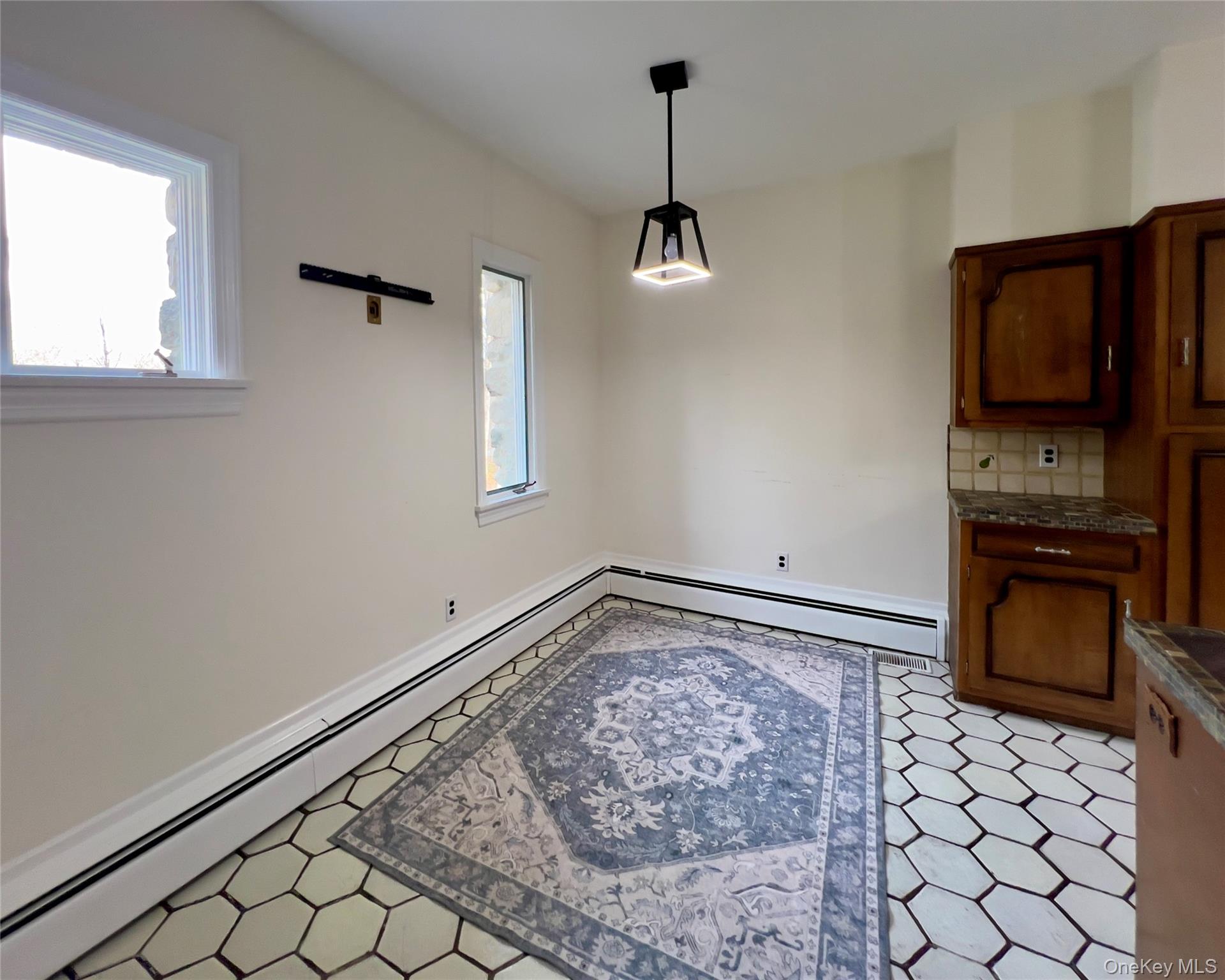 85 Washington Road Carmel, NY 10512 - Photo 4 of 30 a view of empty room with a flat screen tv