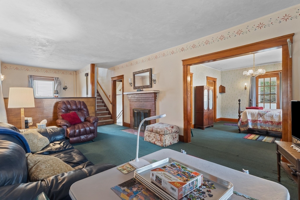 35 Chesterfield Road Worcester, MA 01602 - Photo 11 of 32