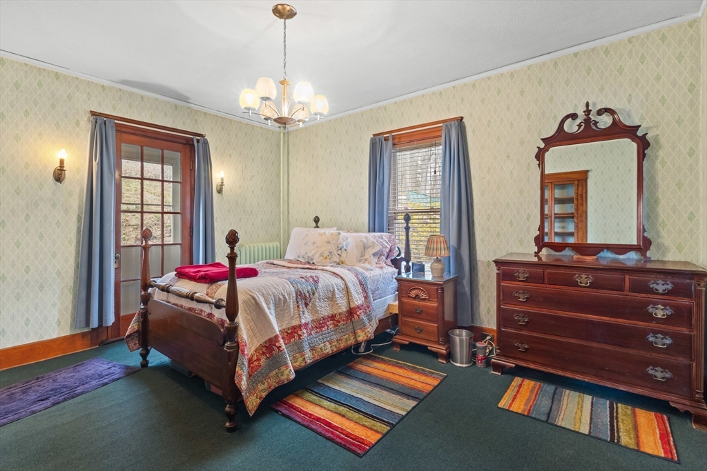 35 Chesterfield Road Worcester, MA 01602 - Photo 13 of 32