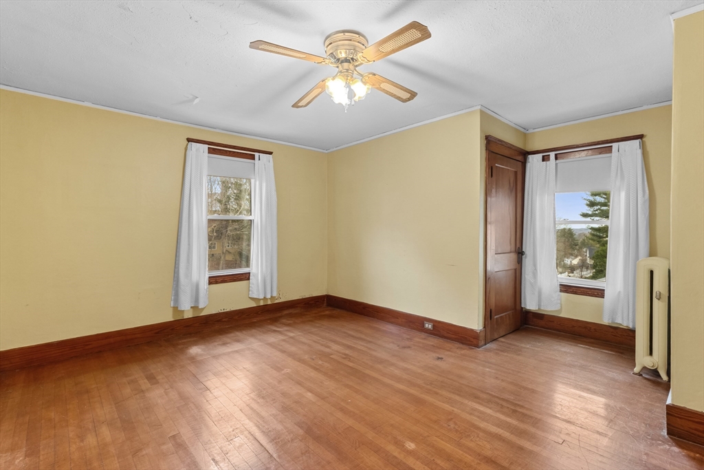 35 Chesterfield Road Worcester, MA 01602 - Photo 22 of 32