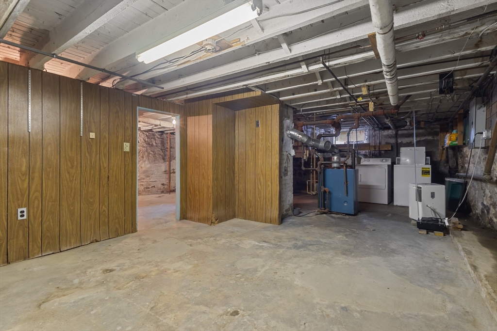 35 Chesterfield Road Worcester, MA 01602 - Photo 25 of 32