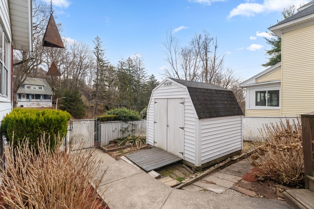 35 Chesterfield Road Worcester, MA 01602 - Photo 31 of 32