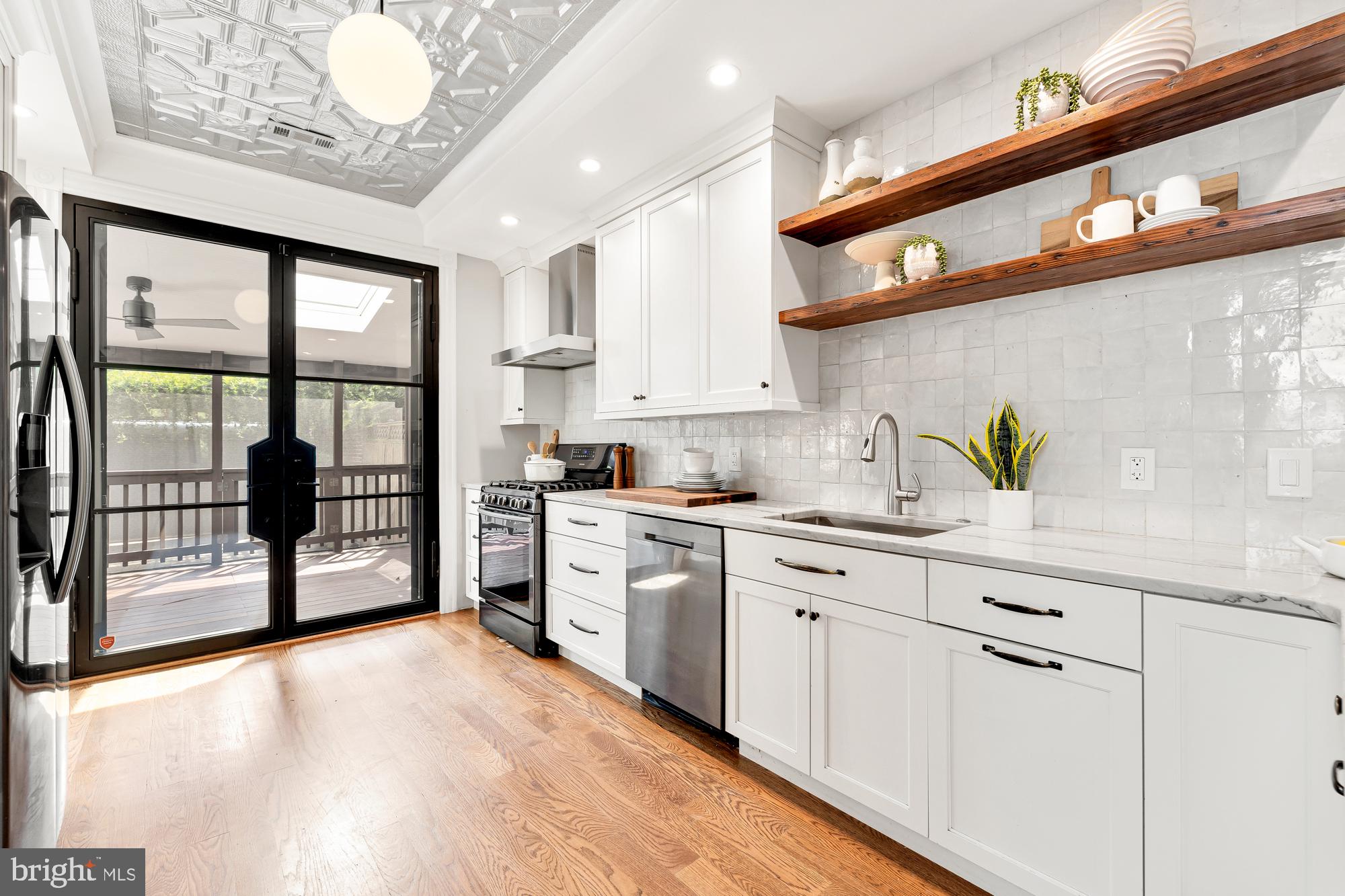 415 10th Street Northeast Washington, DC 20002 - Photo 15 of 51 Reclaimed wood shelves