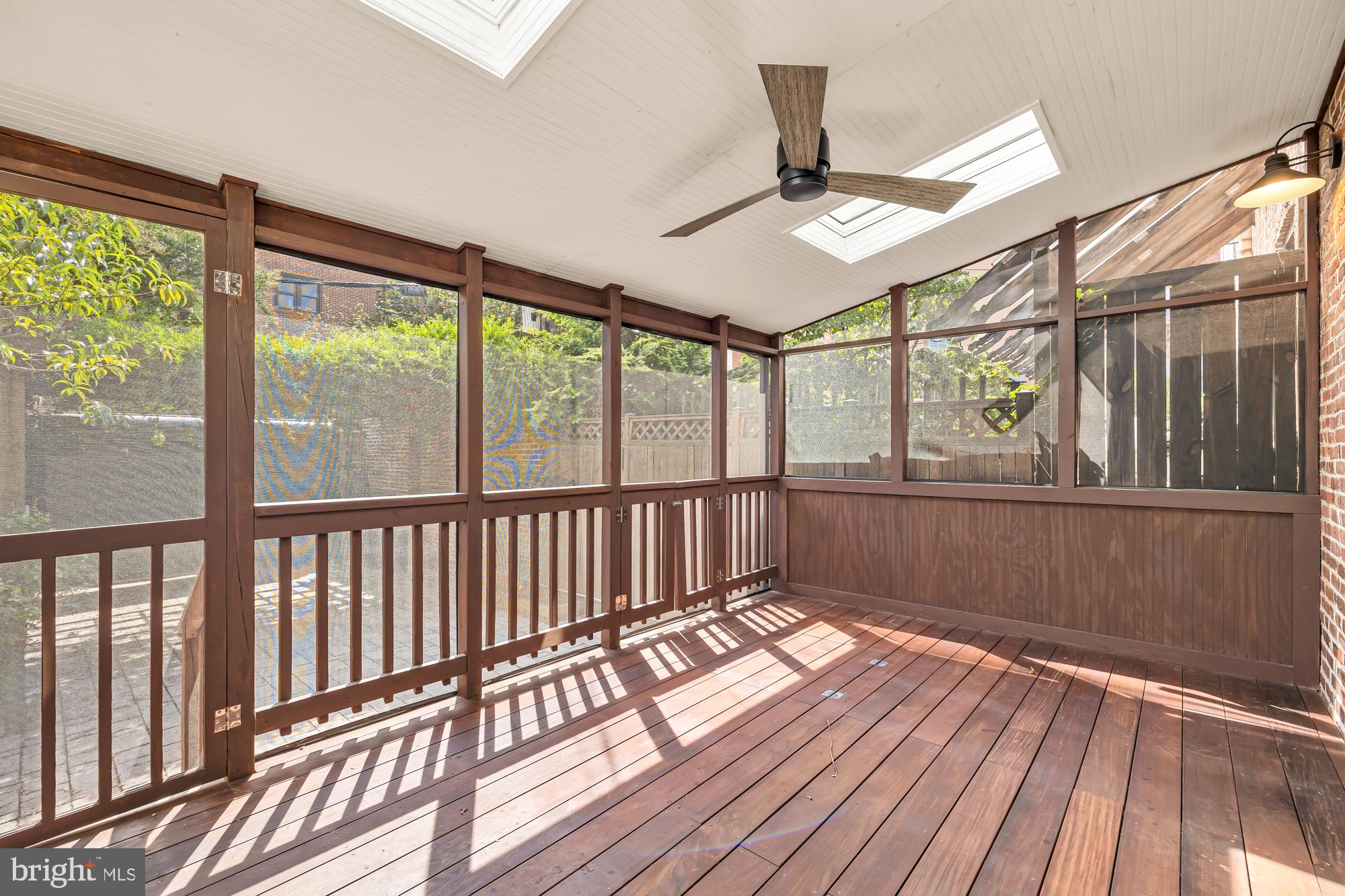 415 10th Street Northeast Washington, DC 20002 - Photo 20 of 51 Use the porch for 3 seasons!