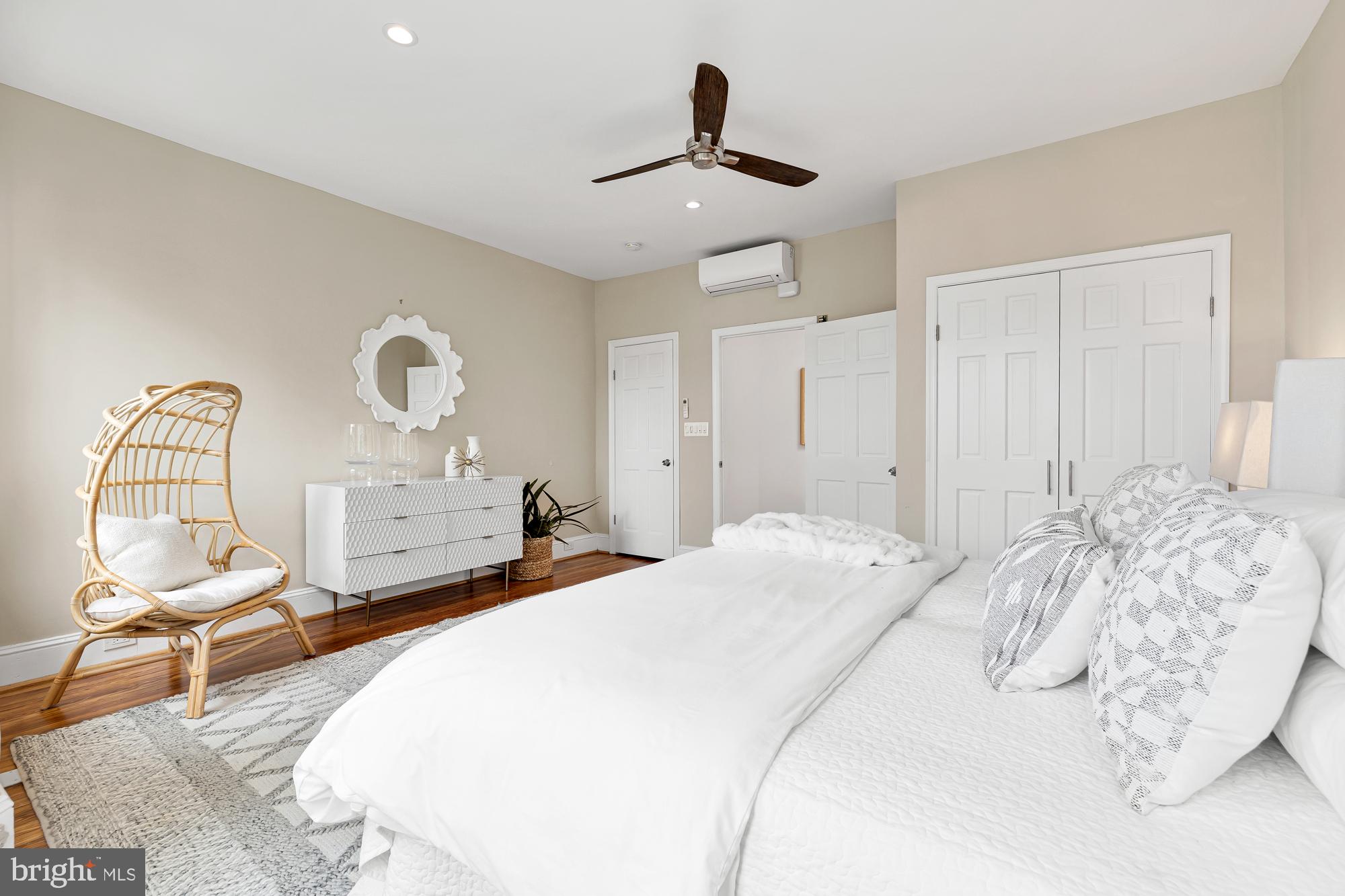 415 10th Street Northeast Washington, DC 20002 - Photo 26 of 51 Recessed lighting