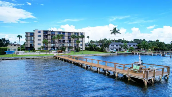 $295,000 | 1202 South Lake Drive, Unit 105, Lantana, FL 33462