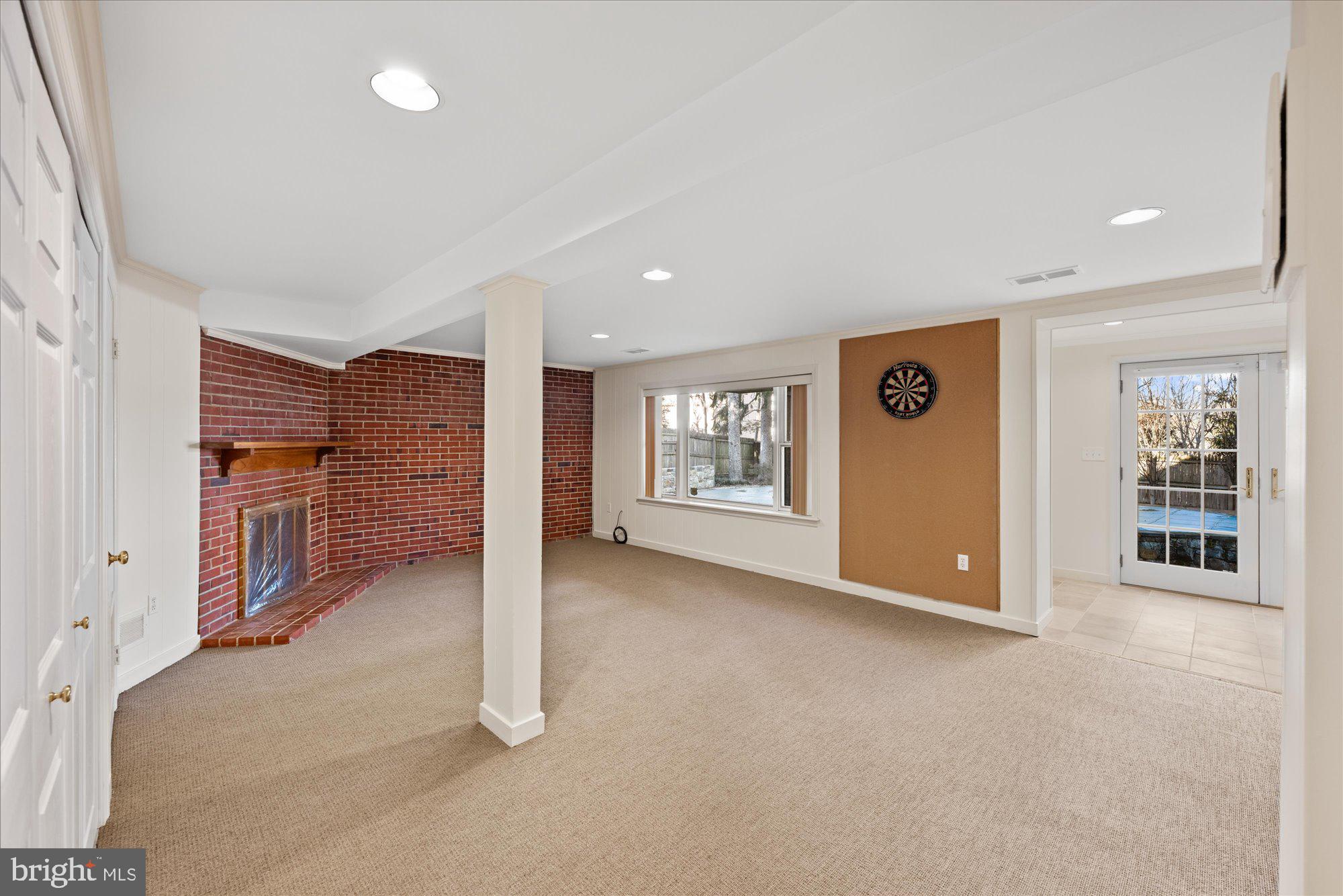 4238 50th Street Northwest Washington, DC 20016 - Photo 43 of 55 an empty room with large windows