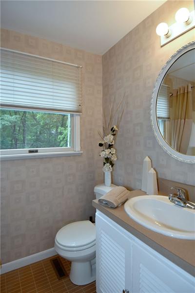 3218 Fox Run Road Allison Park, PA 15101 - Photo 17 of 25 Gallery Image 17
