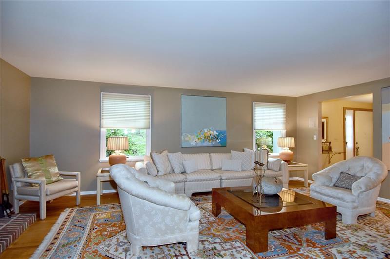 3218 Fox Run Road Allison Park, PA 15101 - Photo 3 of 25 Gallery Image 3