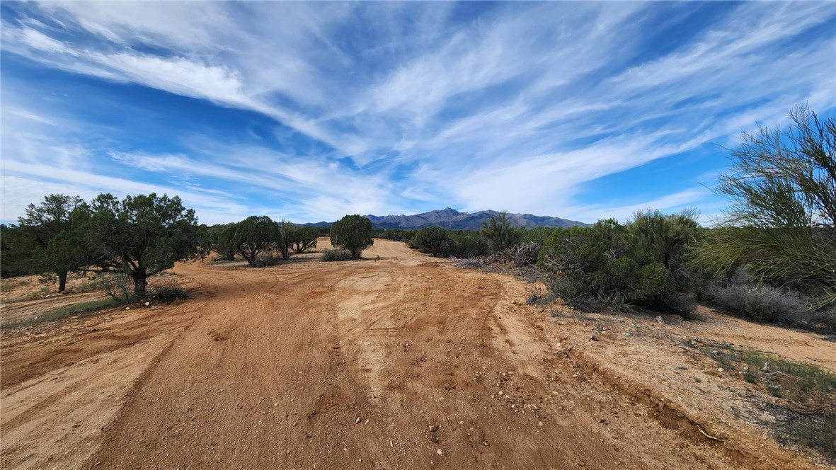 10116 East Hidden Valley Road Kingman, AZ 86401 - Photo 12 of 58 a view of an outdoor space with mountain view