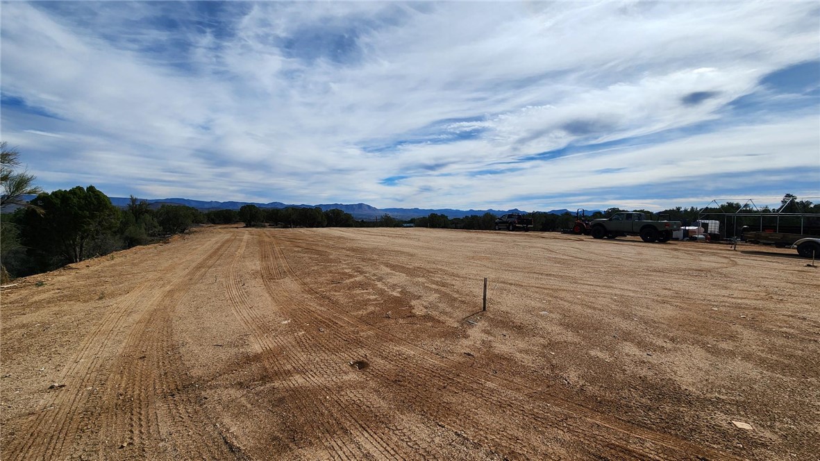 10116 East Hidden Valley Road Kingman, AZ 86401 - Photo 50 of 58 a view of a lake and mountain in the back