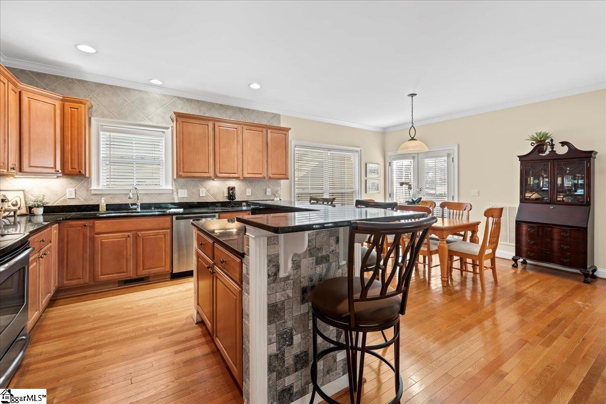 104 Clairhill Court Simpsonville, SC 29680 - Photo 15 of 50