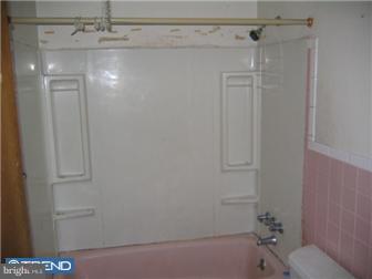3023 Comly Road Philadelphia, PA 19154 - Photo 12 of 12 Bathroom