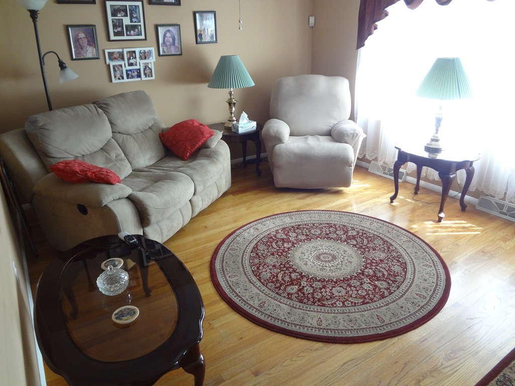 4 Fordham Street Springfield, MA 01104 - Photo 6 of 19