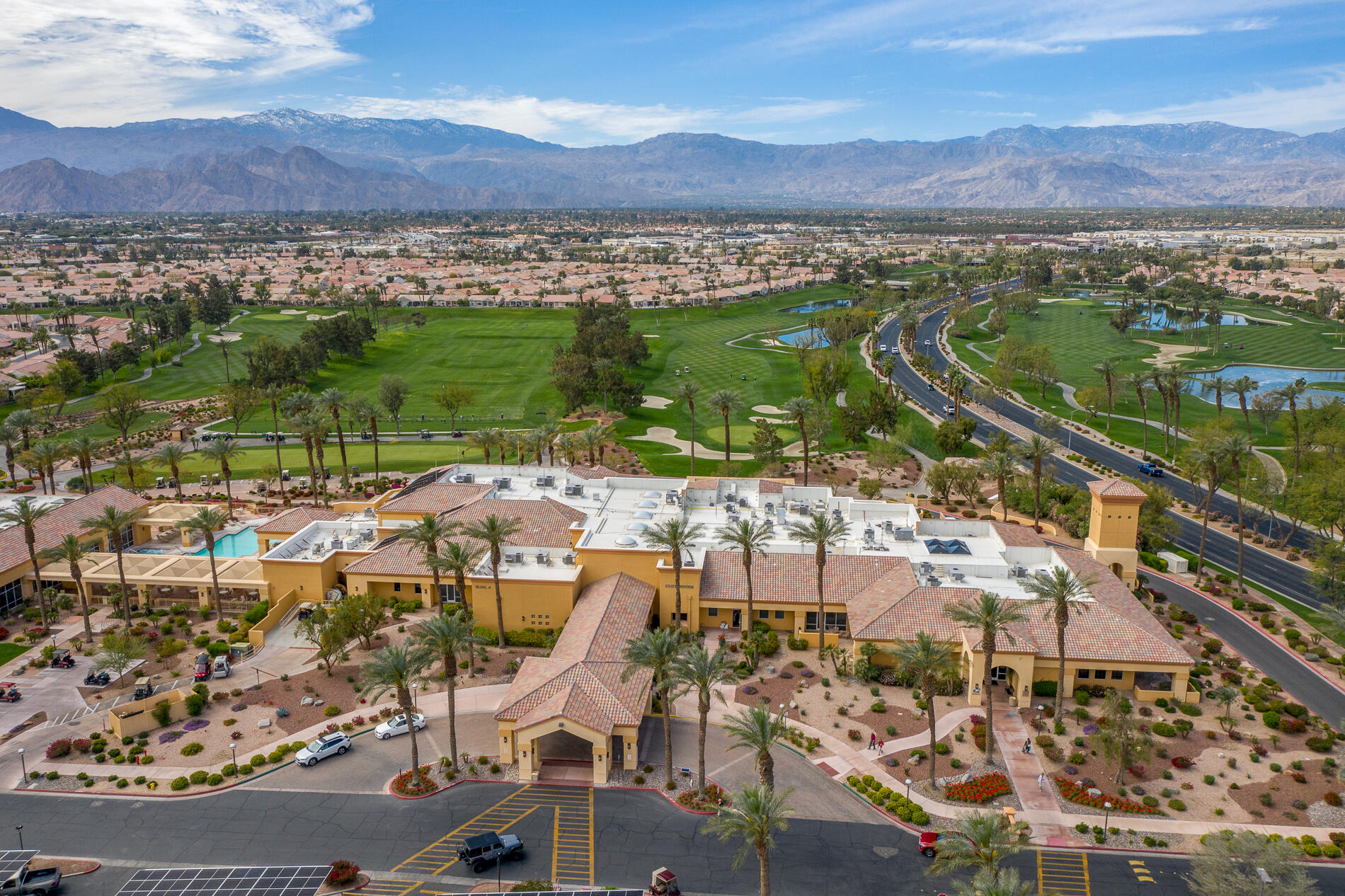 78379 Moongold Road Palm Desert, CA 92211 - Photo 36 of 40 a view of a city with a lake