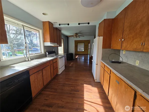 a view of storage and utility room