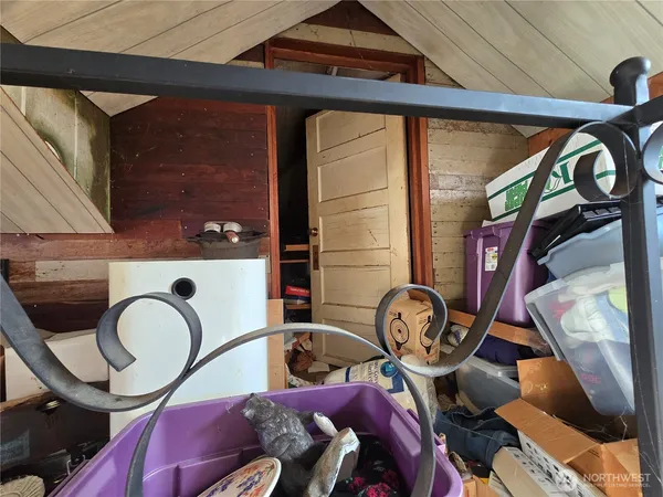 a view of an entrance to house