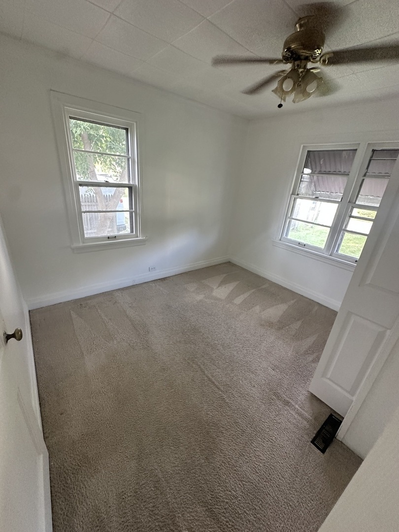 42228 2nd Street Antioch, IL 60002 - Photo 2 of 9