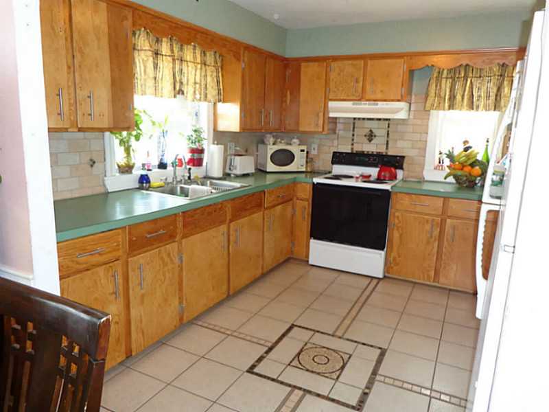 151 Rome Street Pawtucket, RI 02860 - Photo 5 of 11 Kitchen.