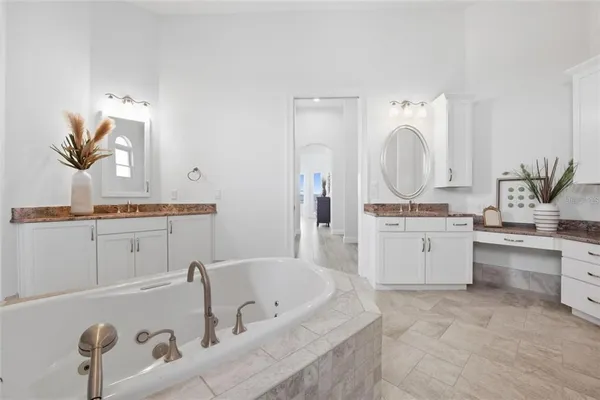 $3,450,000 | 3215 Gulf City Road, Ruskin, FL 33570