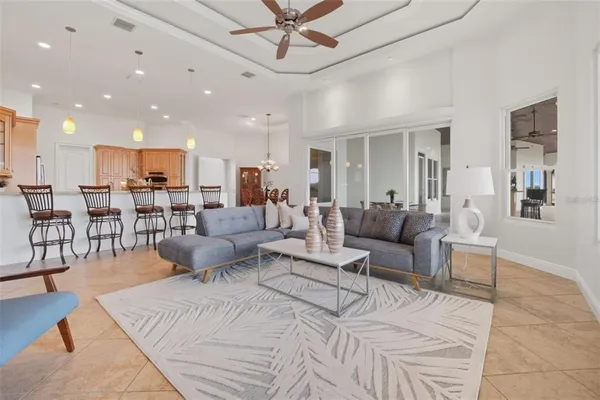$3,450,000 | 3215 Gulf City Road, Ruskin, FL 33570