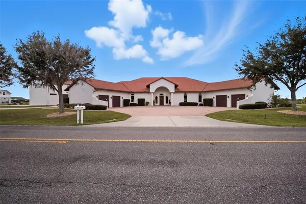 $3,450,000 | 3215 Gulf City Road, Ruskin, FL 33570