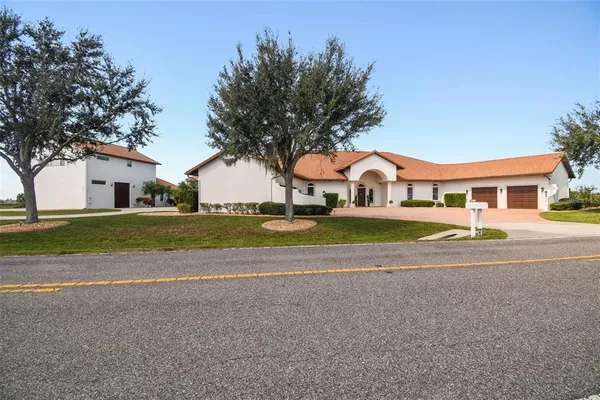 $3,450,000 | 3215 Gulf City Road, Ruskin, FL 33570