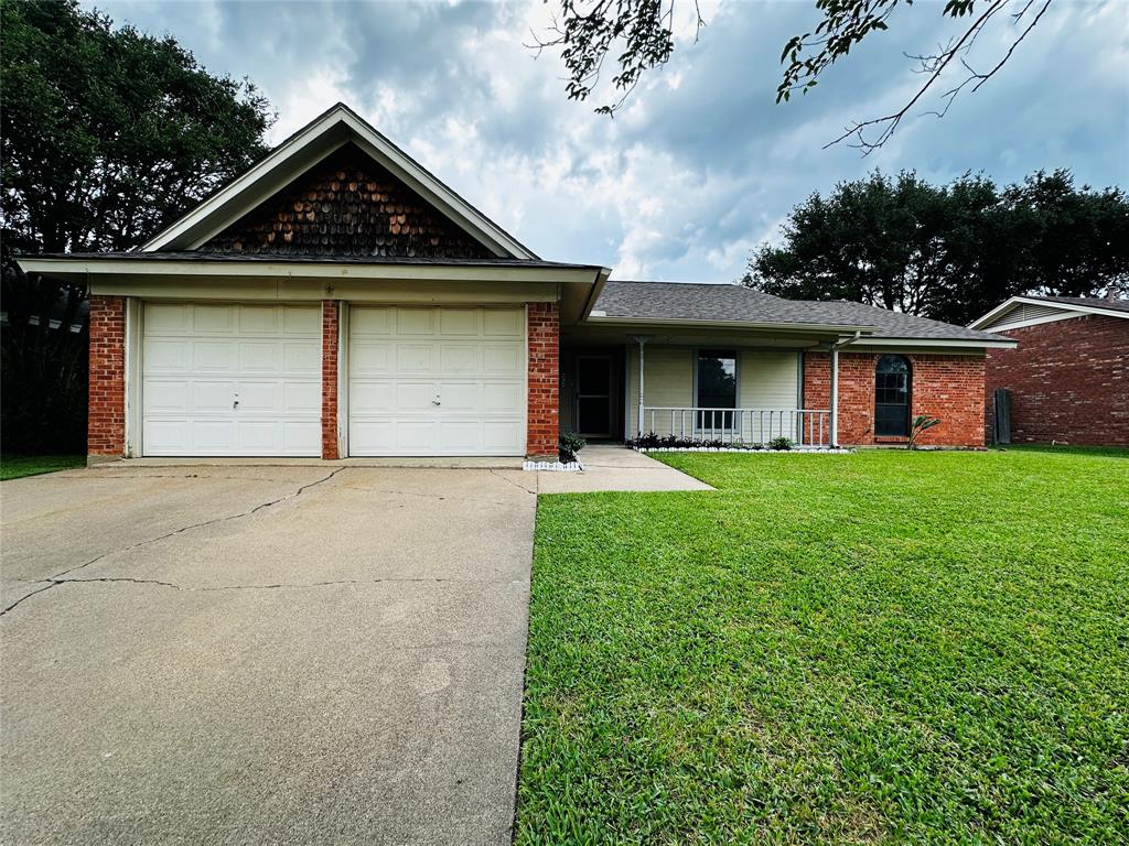 6741 Ridgetop Road North Richland Hills, TX 76182 - Photo 3 of 40