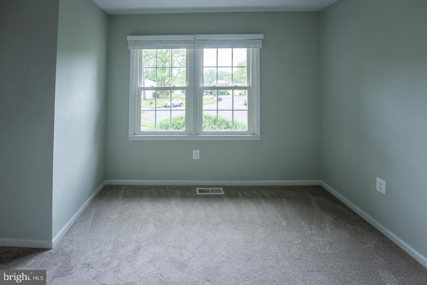 5629 Signal Point Court Burke, VA 22015 - Photo 19 of 48 an empty room with a window