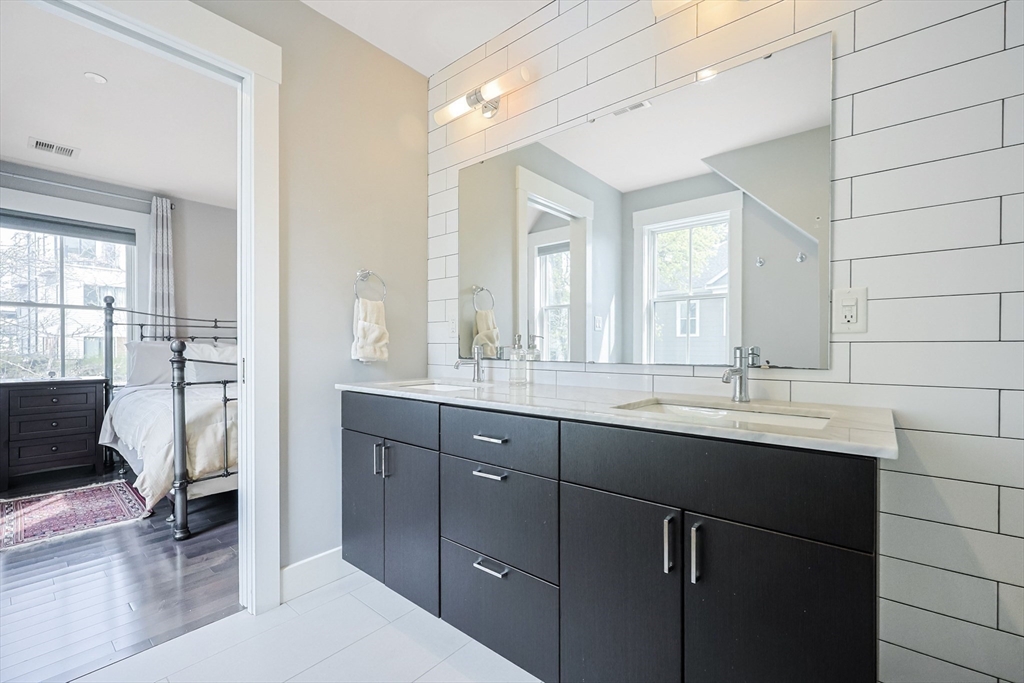 7 Greenley Place, Unit 3 Boston, MA 02130 - Photo 17 of 30