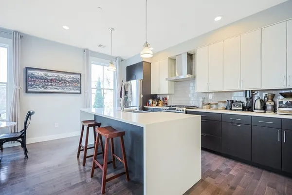 $1,365,000 | 7 Greenley Place, Unit 3, Boston, MA 02130