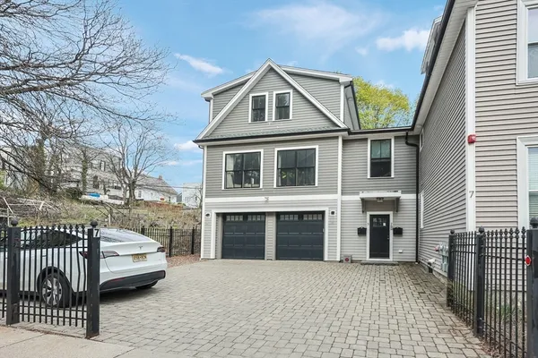 $1,365,000 | 7 Greenley Place, Unit 3, Boston, MA 02130