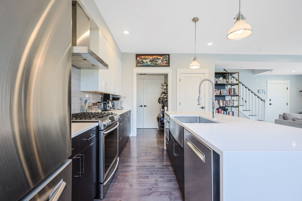 7 Greenley Place, Unit 3 Boston, MA 02130 - Photo 4 of 30