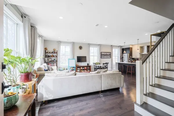 $1,365,000 | 7 Greenley Place, Unit 3, Boston, MA 02130