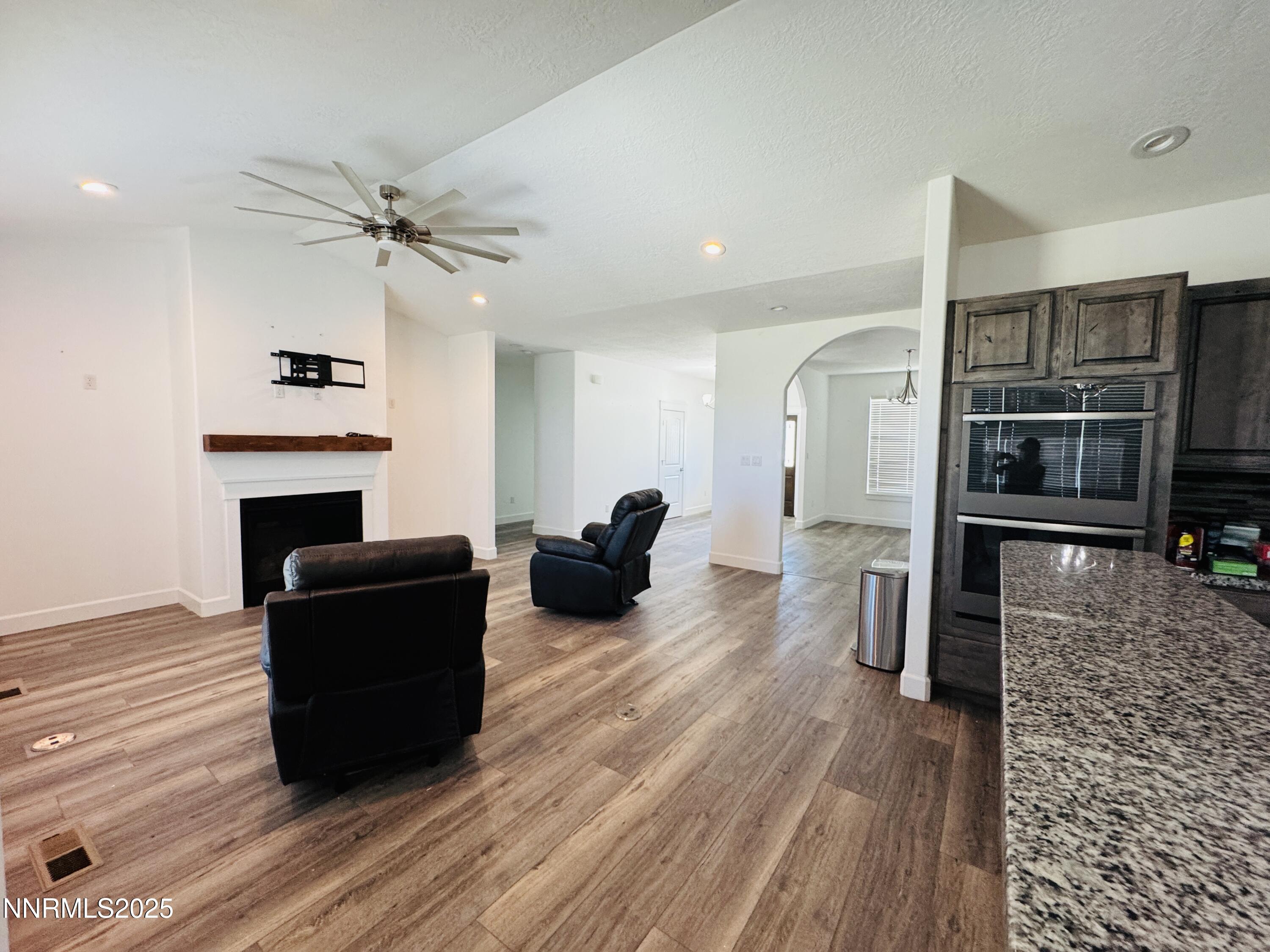 905 North Meridian Road Lovelock, NV 89419 - Photo 9 of 47 FullSizeRender