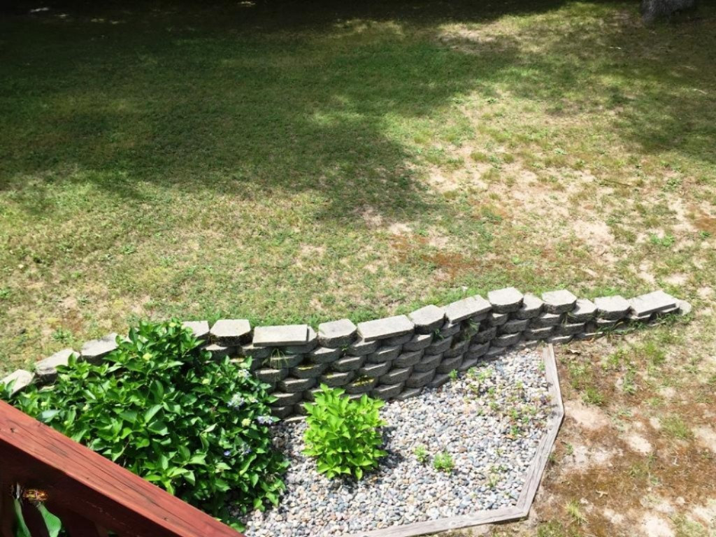 3592 Fenner Road Muskegon, MI 49445 - Photo 20 of 22 Landscaping