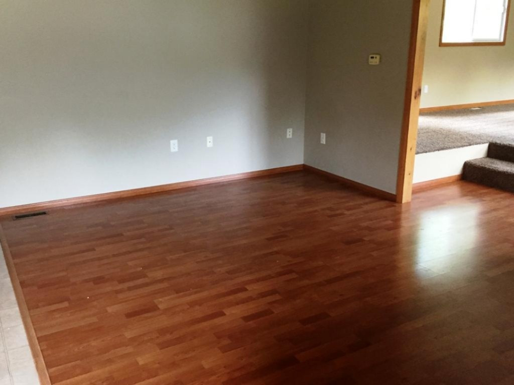 3592 Fenner Road Muskegon, MI 49445 - Photo 5 of 22 Dining Room